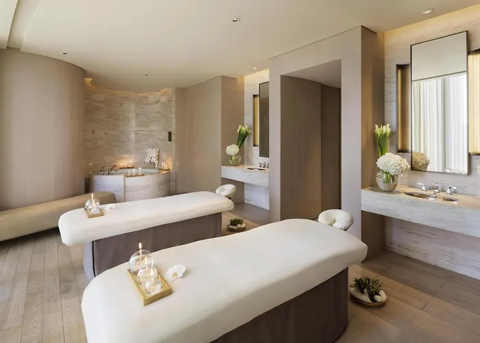 Waldorf Astoria Hotel 5*